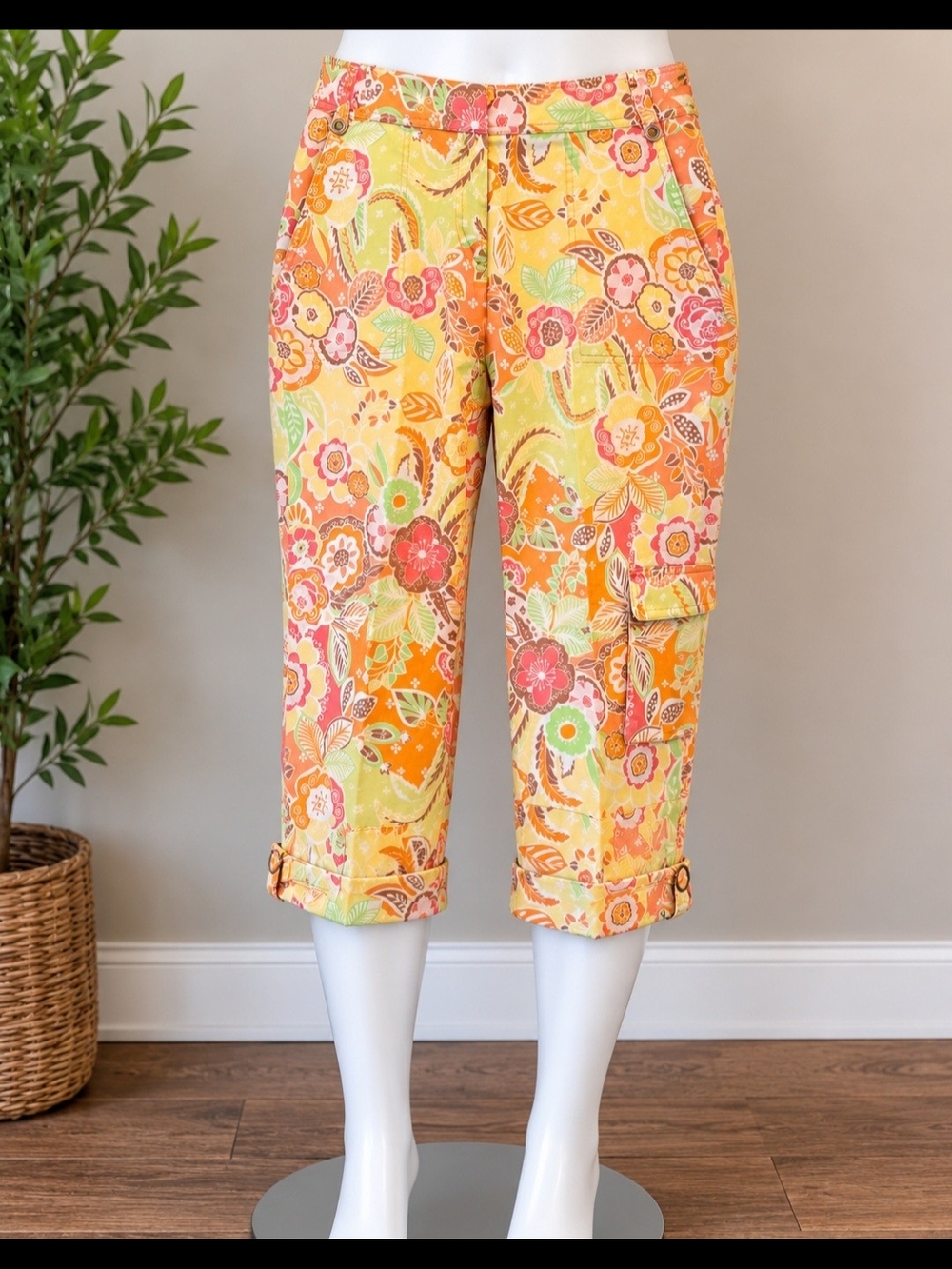 Coldwater Creek Colorful Peach-Orange Floral Capri Cargo Pants